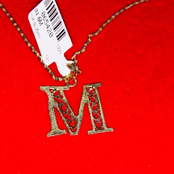 10k solid gold diamond cut M initial pendant, Real gold NOT plated, best gift - Picture 4 of 4
